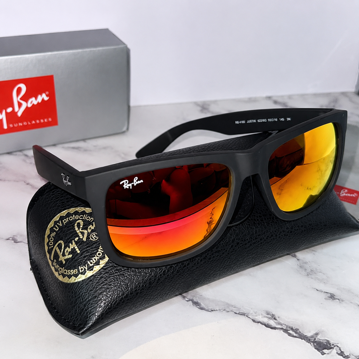 RAY BAN